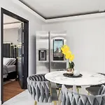 2B Downtown Atl Condo Free Parking 24H Concierge Lm707